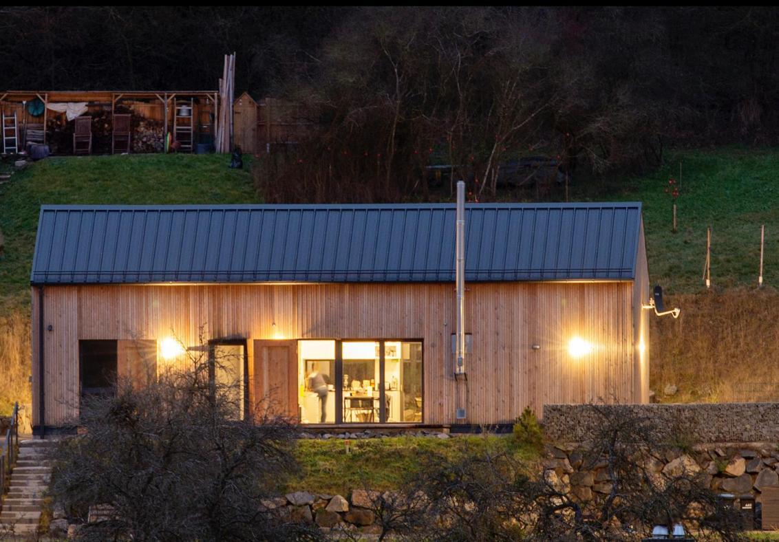 Eifelhausaufzeit-Vulkaneifel-Architekten-Chalet Mit Sauna Im Vulkankrater Immerath Екстериор снимка