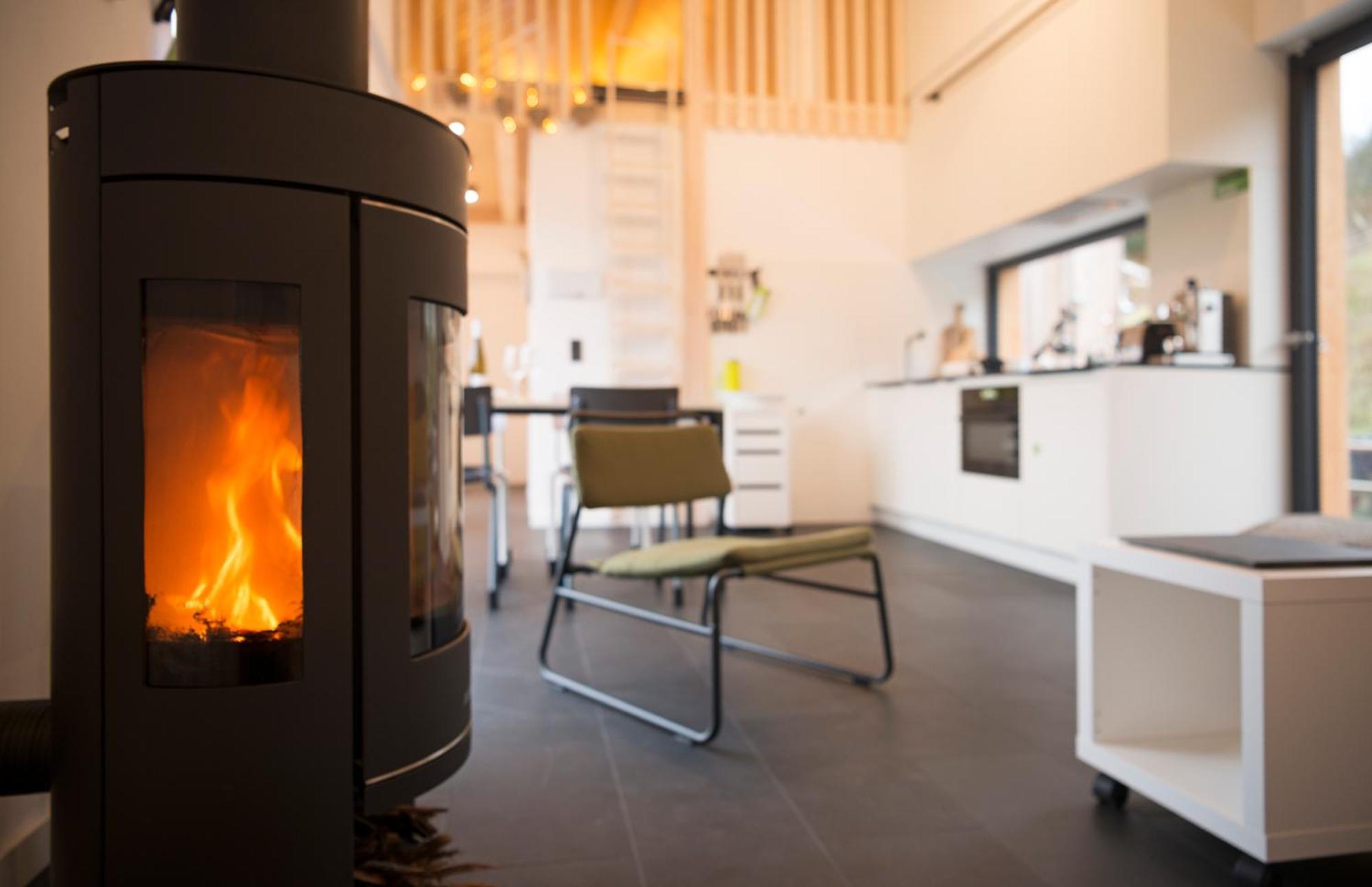 Eifelhausaufzeit-Vulkaneifel-Architekten-Chalet Mit Sauna Im Vulkankrater Immerath Екстериор снимка